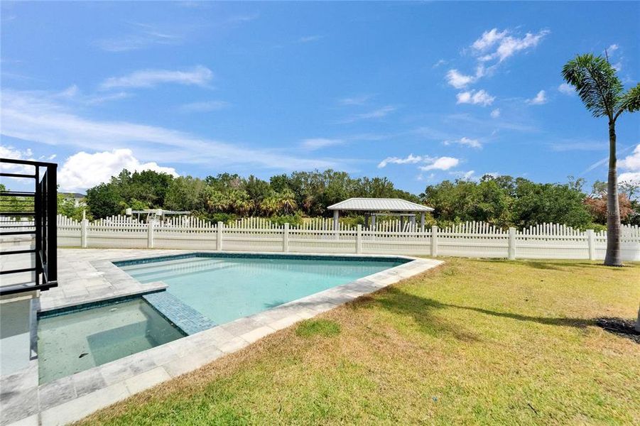 Exterior details and patio area of a home in , Apollo Beach (Image 63).