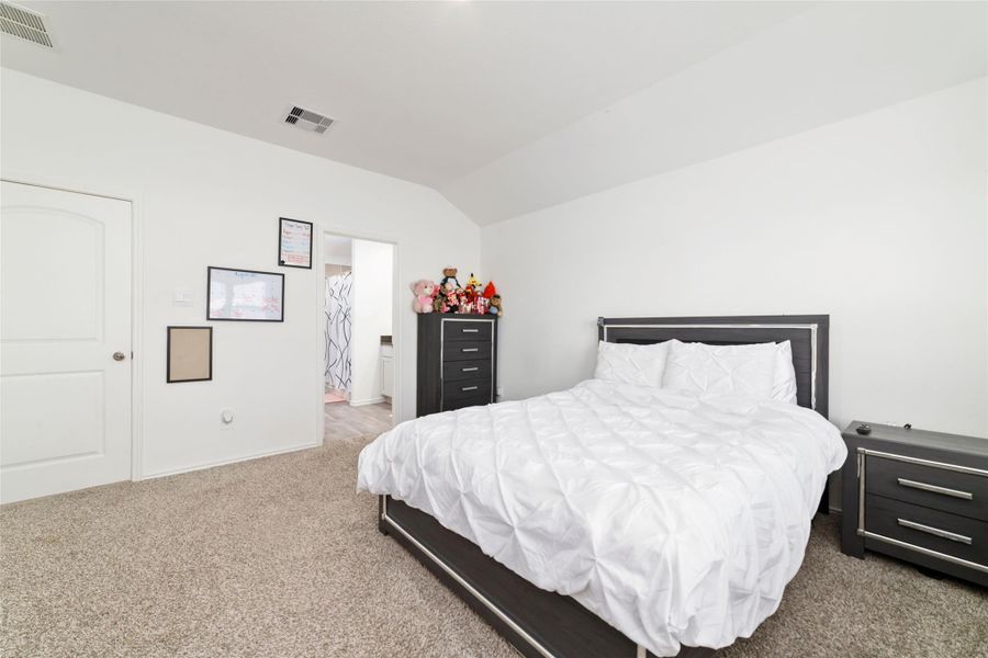 Furnished interior view inside a new home in Breckenridge Forest, Spring (Image 13). Furnished interior view inside a new home in Breckenridge Forest, Spring (Image 13).