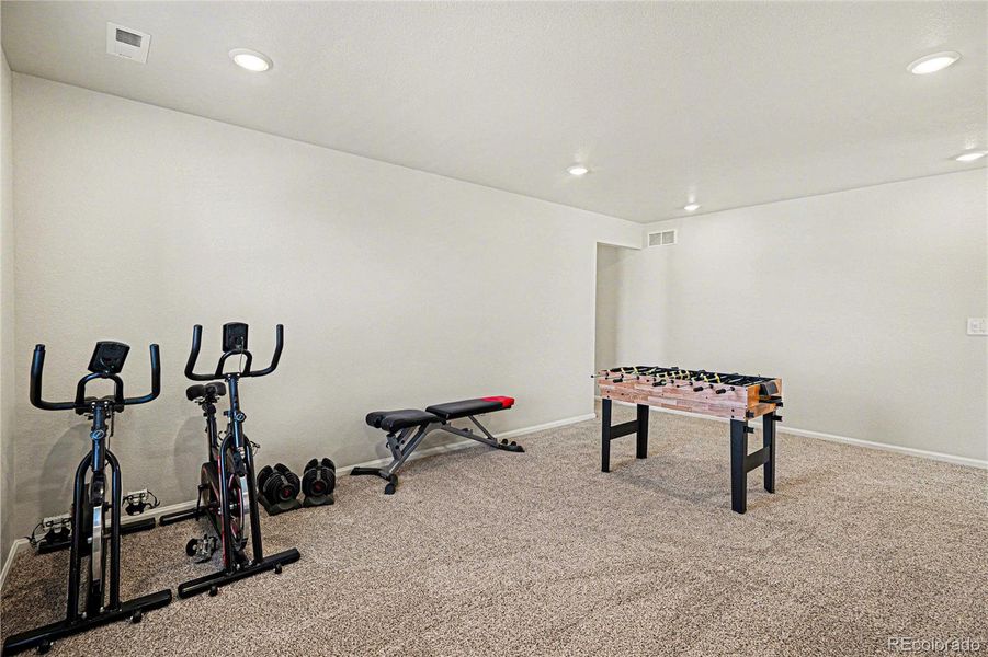 Community amenities in Murphy Creek, Aurora (Image 46).