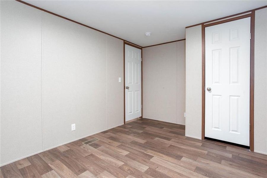 Spacious, unfurnished interior of a new home in , Dallas (Image 28).