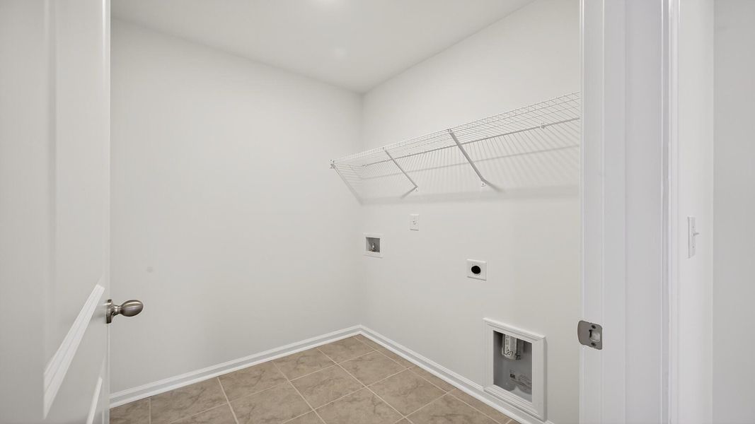 Spacious, unfurnished interior of a new home in Creekside at Andrews, Summerville (Image 16). Spacious, unfurnished interior of a new home in Creekside at Andrews, Summerville (Image 16).