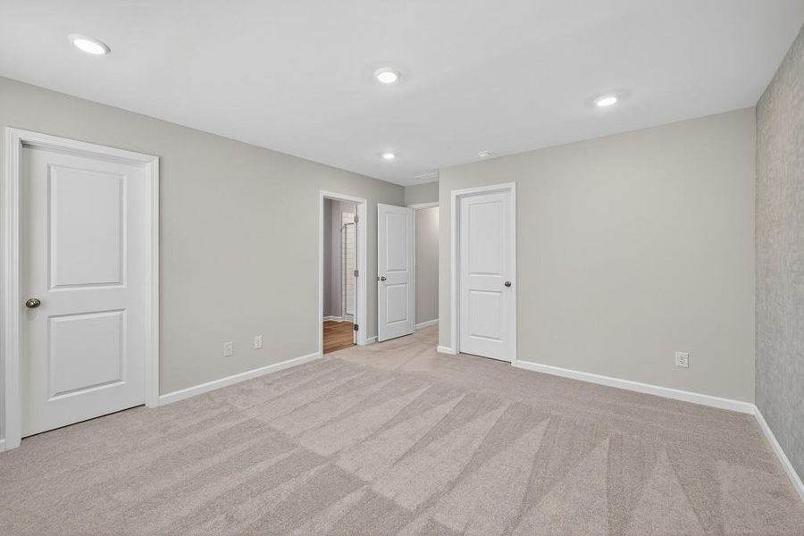 Spacious, unfurnished interior of a new home in Fernhurst, McDonough (Image 16).