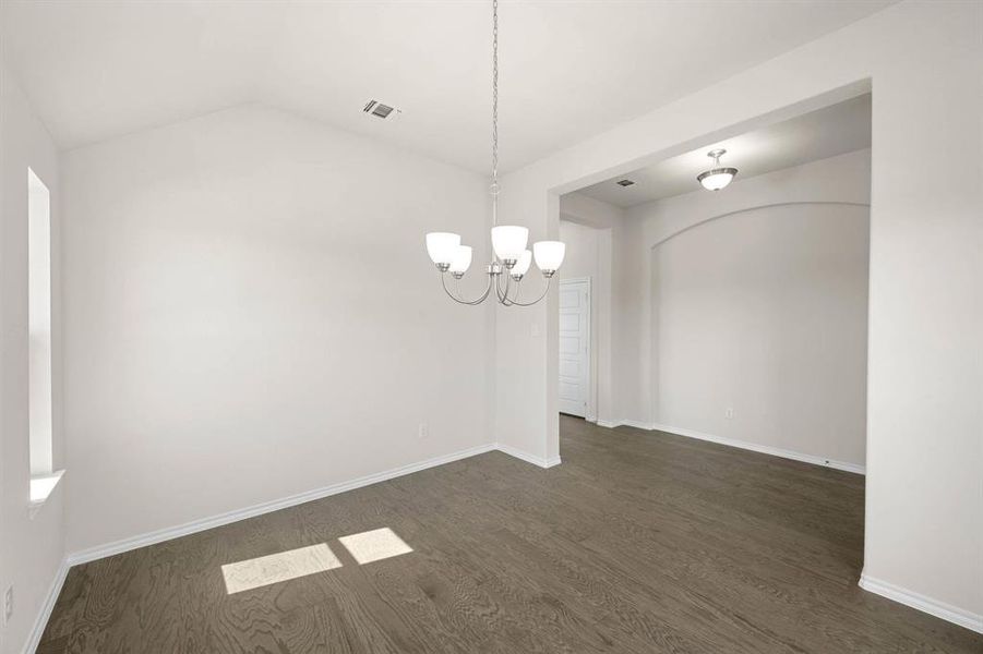 4537 Aralia- Dining Room-2 4537 Aralia- Dining Room-2