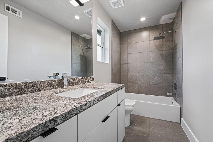 Furnished interior view inside a new home in , Houston (Image 11).