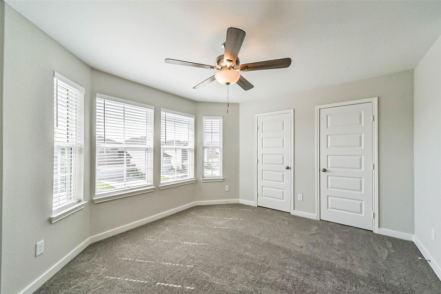 Photos are sample images from a previously built home with the same floor plan. Finishes and fixtures in the current home have been upgraded and may vary. Photos are sample images from a previously built home with the same floor plan. Finishes and fixtures in the current home have been upgraded and may vary.