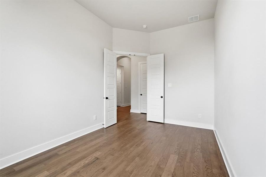 Spacious, unfurnished interior of a new home in Devonshire, Forney (Image 16). Spacious, unfurnished interior of a new home in Devonshire, Forney (Image 16).
