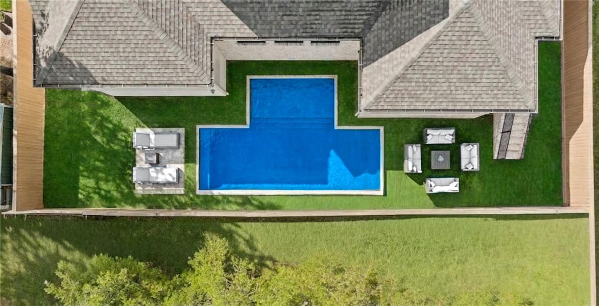 Exterior details and patio area of a home in , Houston (Image 24).