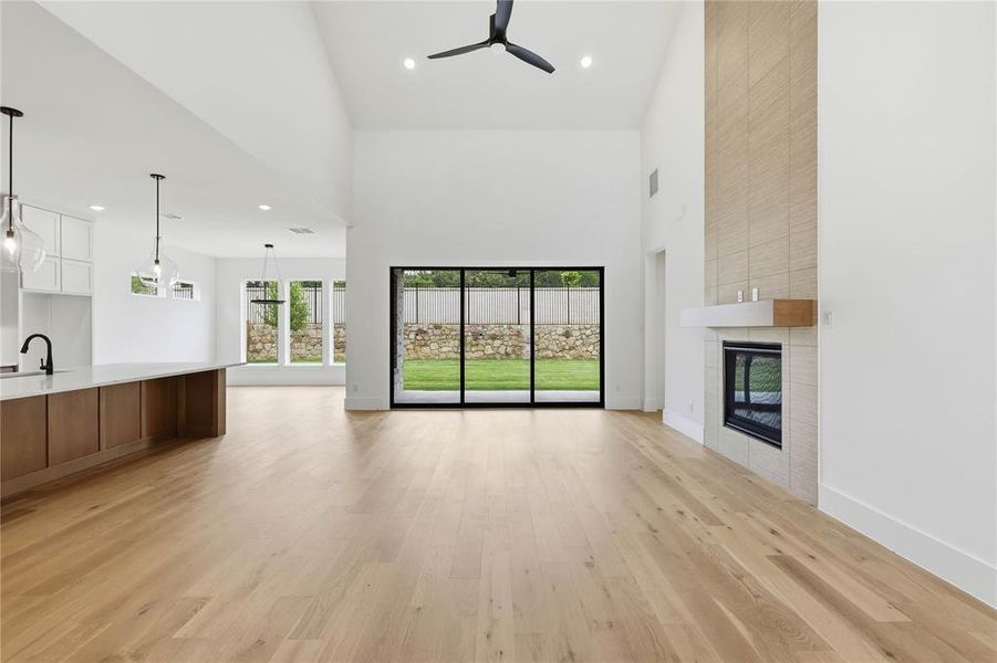 Spacious, unfurnished interior of a new home in The Grove, North Richland Hills (Image 23).