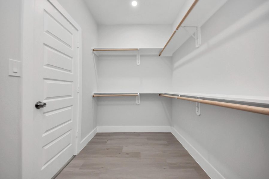 Spacious, unfurnished interior of a new home in , Cleveland (Image 37).