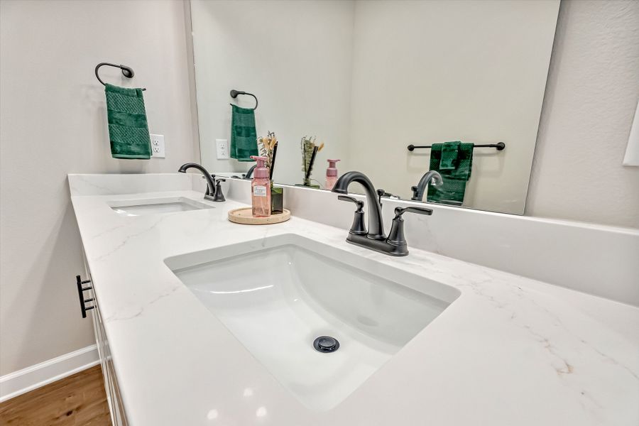 Close-up of interior finishes inside a home in , Crestview (Image 21).