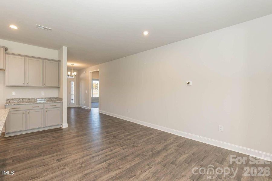 Spacious, unfurnished interior of a new home in Cardiff Glyn, Catawba (Image 26).