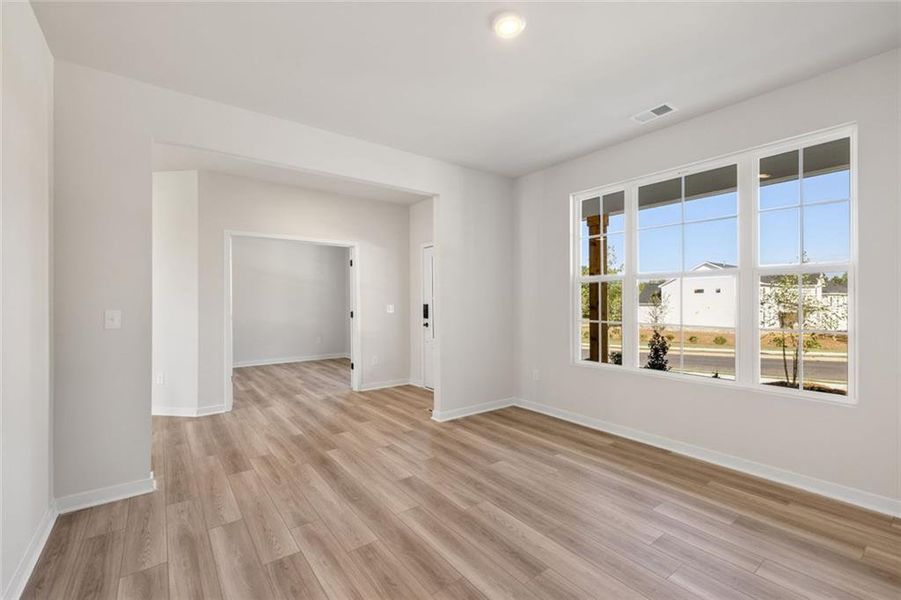 Spacious, unfurnished interior of a new home in Brookshire Manor, Canton (Image 27).