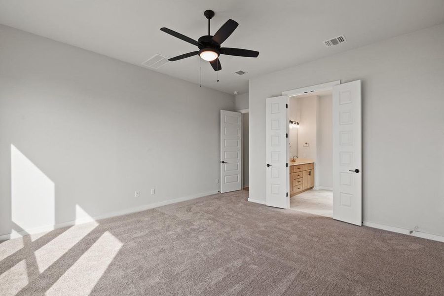 Spacious, unfurnished interior of a new home in Arbor Collection At Park Central, Georgetown (Image 27). Spacious, unfurnished interior of a new home in Arbor Collection At Park Central, Georgetown (Image 27).