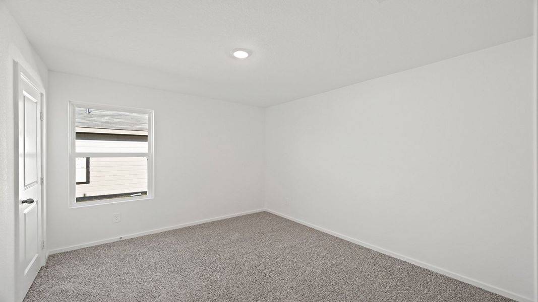 Spacious, unfurnished interior of a new home in Westward Pointe, Sealy (Image 9).
