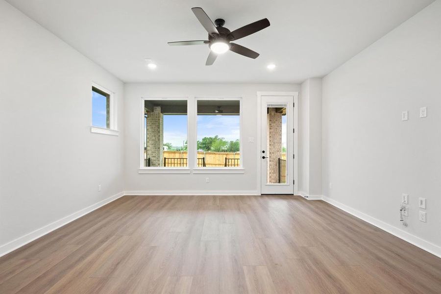 Spacious, unfurnished interior of a new home in Flora, Hutto (Image 18).