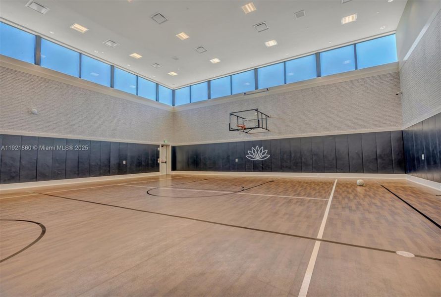 Image 91 of a home in . Image 91 of a home in .