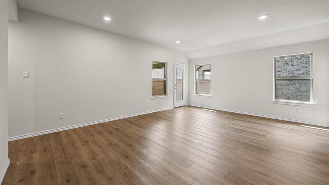 Spacious, unfurnished interior of a new home in The Reserve at Timber Creek, Lindale (Image 32). Spacious, unfurnished interior of a new home in The Reserve at Timber Creek, Lindale (Image 32).