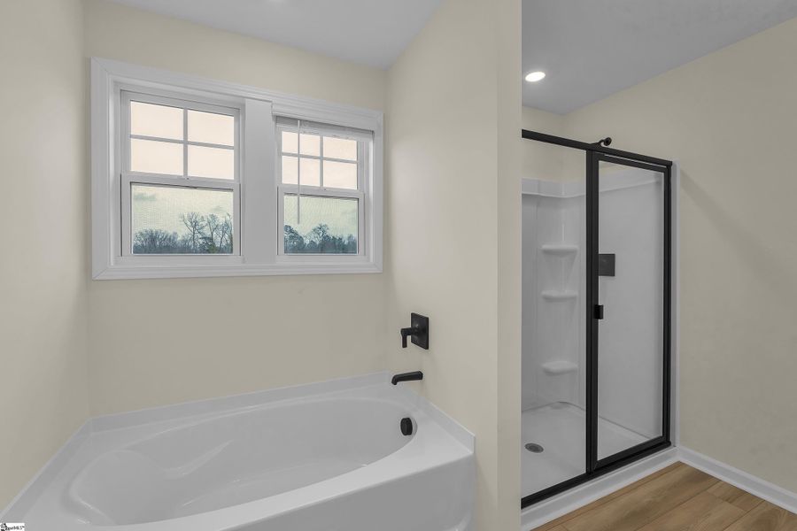 Furnished interior view inside a new home in Sedona, Greenville (Image 10).