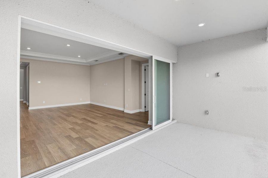 Spacious, unfurnished interior of a new home in Esplanade at Starling, Punta Gorda (Image 11). Spacious, unfurnished interior of a new home in Esplanade at Starling, Punta Gorda (Image 11).