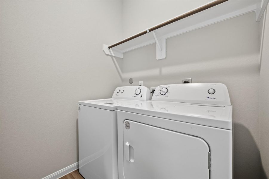 Close-up of interior finishes inside a home in Charleston Heights, Rosharon (Image 9).