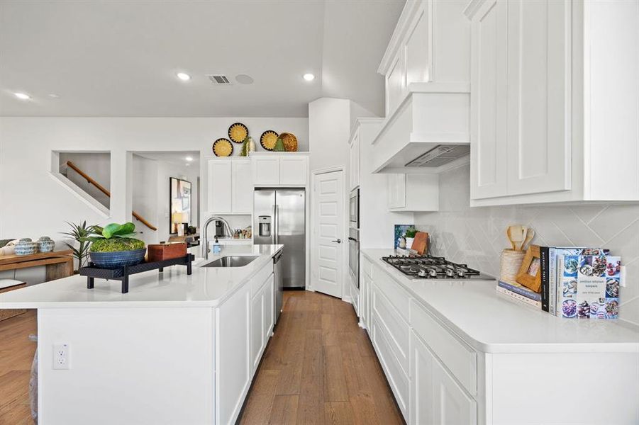 11-web-or-mls-722-tinsley-mdws-dr