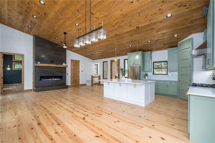 Image 40 of a home in .