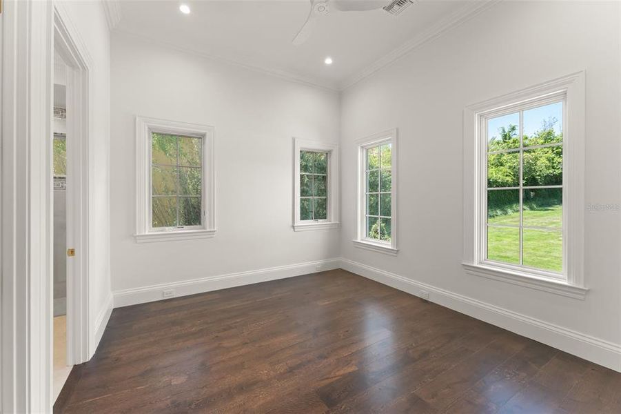 Spacious, unfurnished interior of a new home in , Windermere (Image 60).