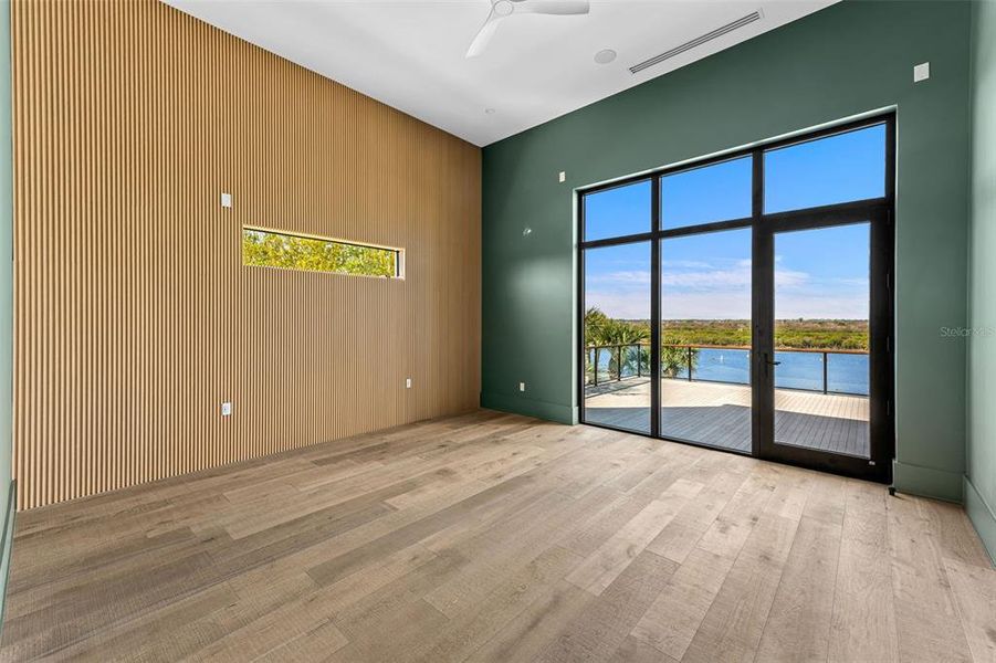 Spacious, unfurnished interior of a new home in , New Smyrna Beach (Image 56).
