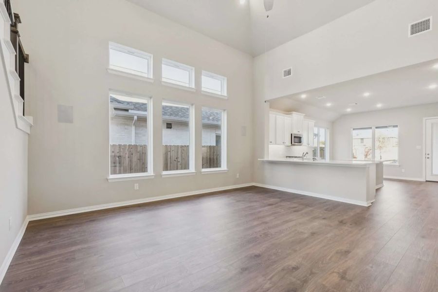 Spacious, unfurnished interior of a new home in Summer Crest, Crowley (Image 14). Spacious, unfurnished interior of a new home in Summer Crest, Crowley (Image 14).