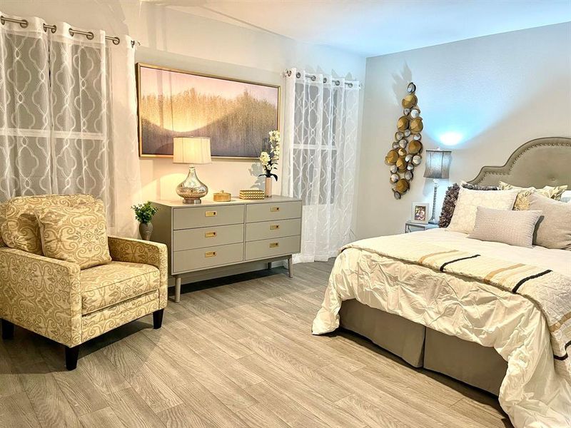 Furnished interior view inside a new home in Waterside at Cedar Creek, Abilene (Image 20). Furnished interior view inside a new home in Waterside at Cedar Creek, Abilene (Image 20).