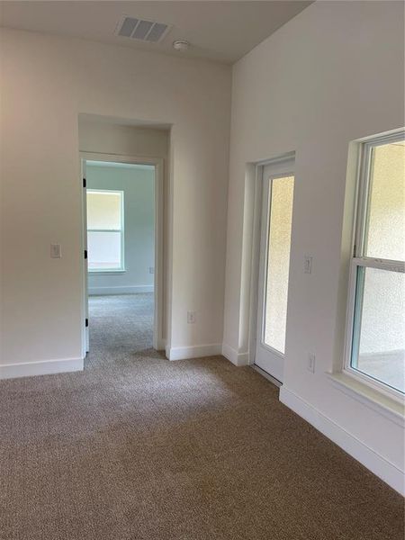 Spacious, unfurnished interior of a new home in Harmony Central, St. Cloud (Image 20).