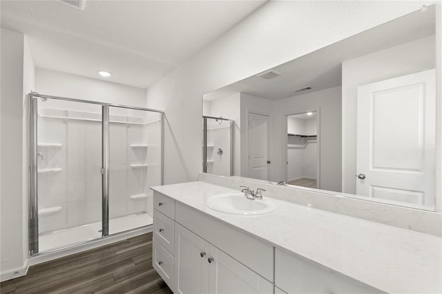 18. 14149 Emeric - Bath (2) 18. 14149 Emeric - Bath (2)