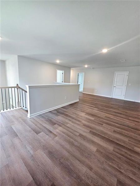 Spacious, unfurnished interior of a new home in , Homer (Image 54).