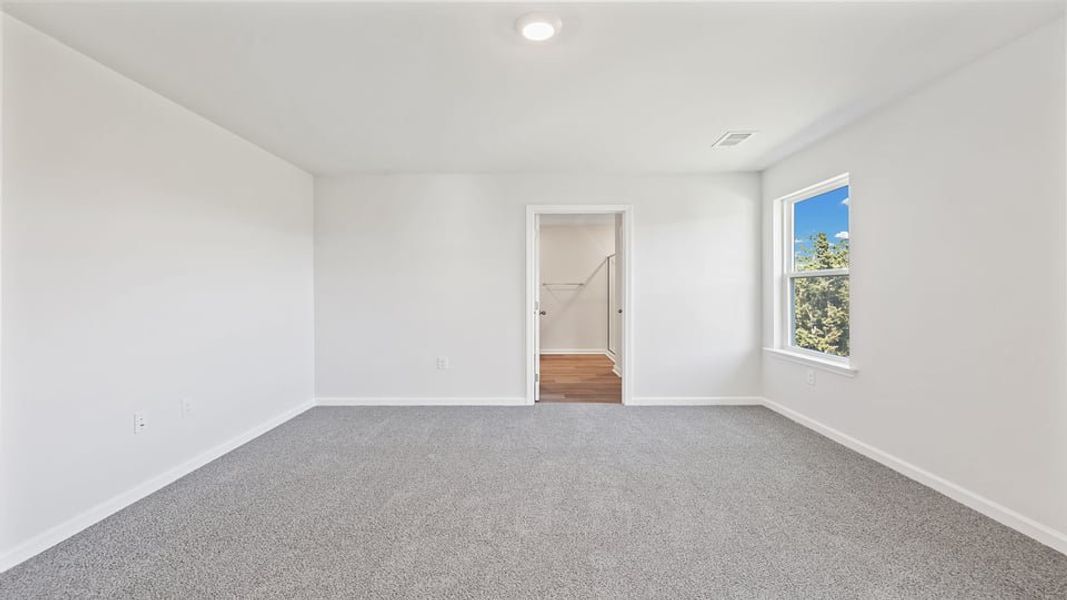 Spacious, unfurnished interior of a new home in Paddock Point, Roebuck (Image 24). Spacious, unfurnished interior of a new home in Paddock Point, Roebuck (Image 24).
