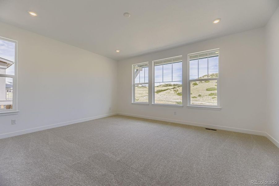 Spacious, unfurnished interior of a new home in Macanta: The Grand Collection, Castle Rock (Image 9). Spacious, unfurnished interior of a new home in Macanta: The Grand Collection, Castle Rock (Image 9).