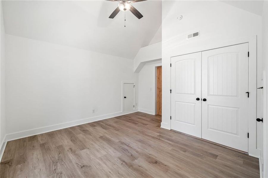 Spacious, unfurnished interior of a new home in , Ellijay (Image 30).