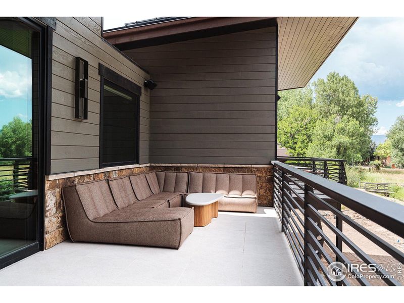 Image 40 of a home in .