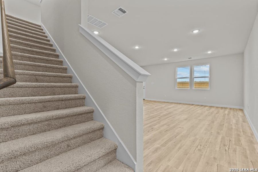 Spacious, unfurnished interior of a new home in Applewhite Meadows, San Antonio (Image 19).