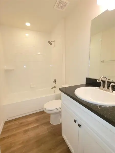 Image 25 of a home in .