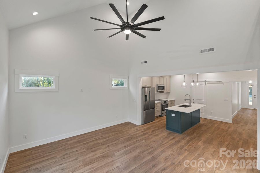 Spacious, unfurnished interior of a new home in , Hickory (Image 21).