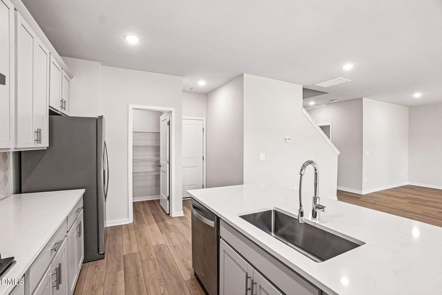 8 - Kitchen 8 - Kitchen