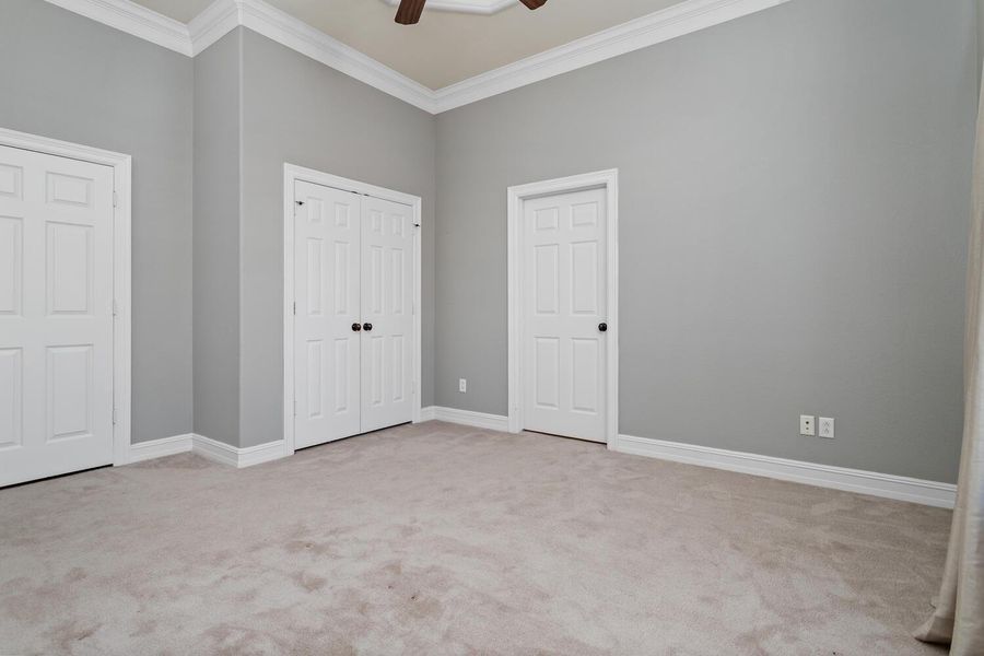 Spacious, unfurnished interior of a new home in , Beaumont (Image 32).