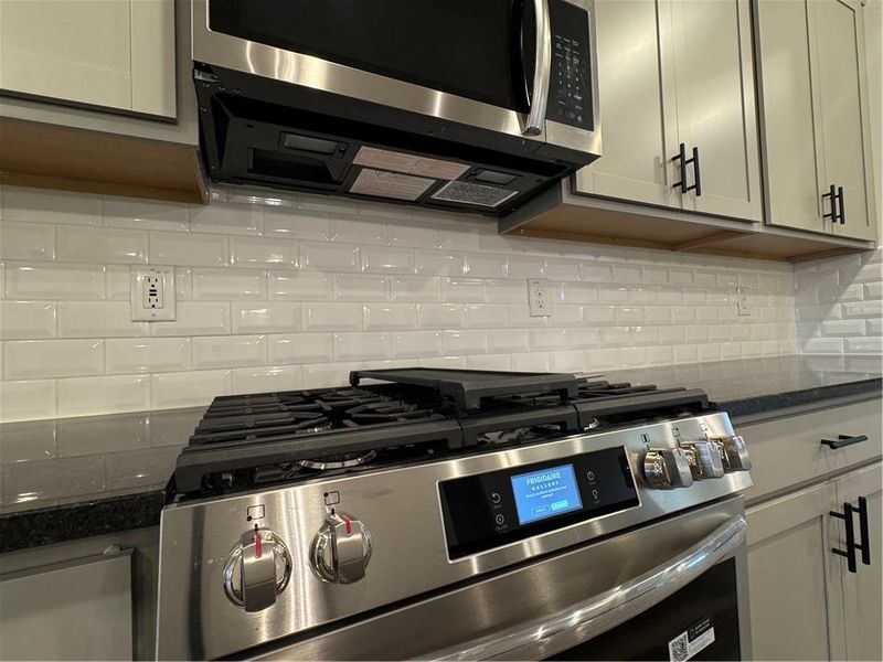 Close-up of interior finishes inside a home in Tuscany Hills, Douglasville (Image 13). Close-up of interior finishes inside a home in Tuscany Hills, Douglasville (Image 13).