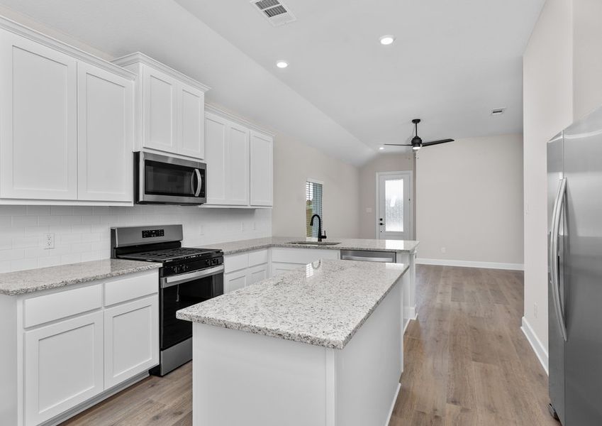 The kitchen has a gorgeous backsplash. The kitchen has a gorgeous backsplash.