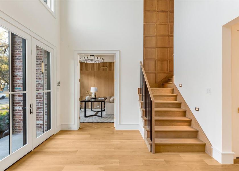 Furnished interior view inside a new home in , Dallas (Image 15).