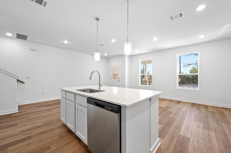 Furnished interior view inside a new home in , Buda (Image 7).