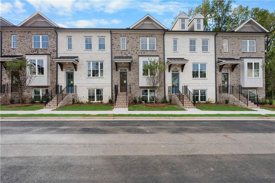 Image 39 of a home in Evanshire Townhomes. Image 39 of a home in Evanshire Townhomes.