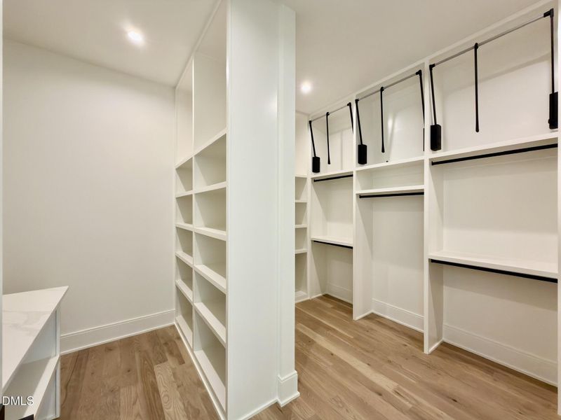 8C99A94B-E8A5-4E61-AD4B-5B17BC21592A_1_1