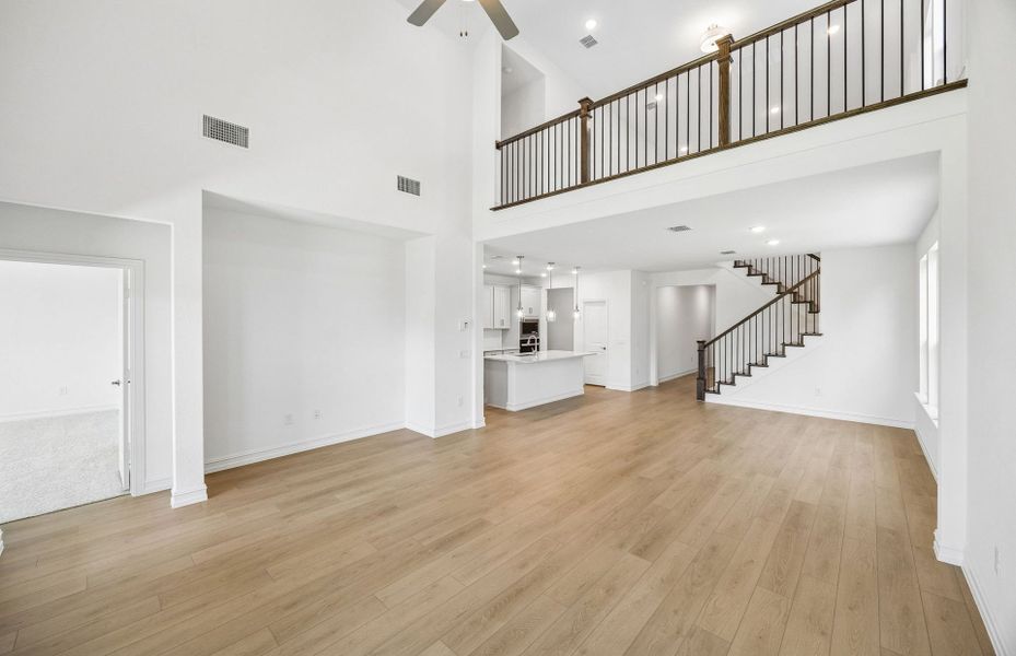 Spacious, unfurnished interior of a new home in Highland Lakes, McKinney (Image 22).