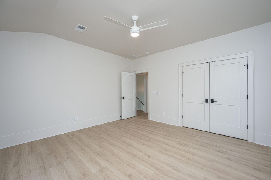 Spacious, unfurnished interior of a new home in , Mount Pleasant (Image 34).
